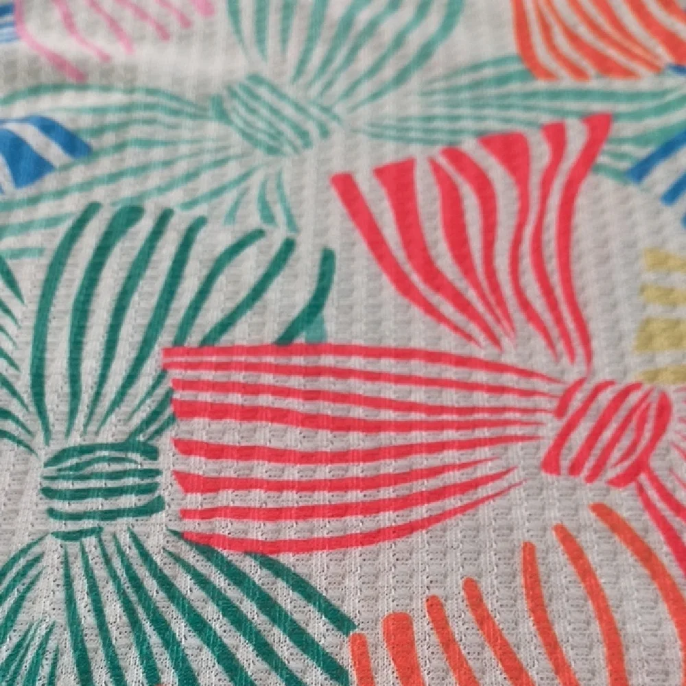 Colorful Bow Pattern Top - Picture 5 of 6